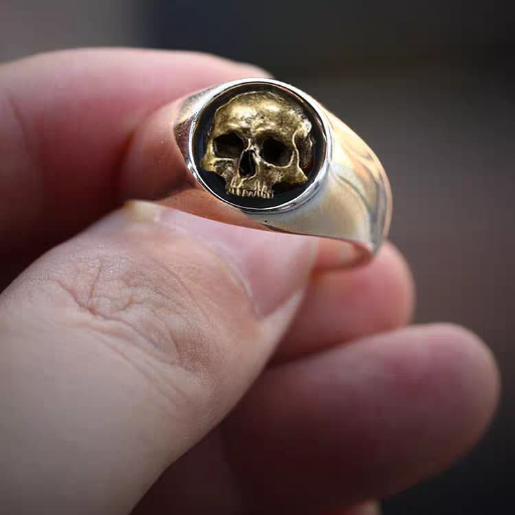 The Memento Mori Signet | Dual-Tone Skull Ring